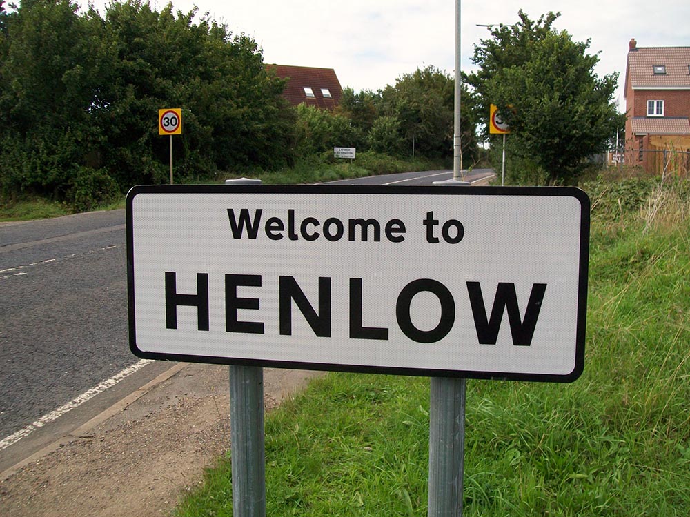 亨洛 (Henlow)